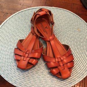 American Eagle Sandals
